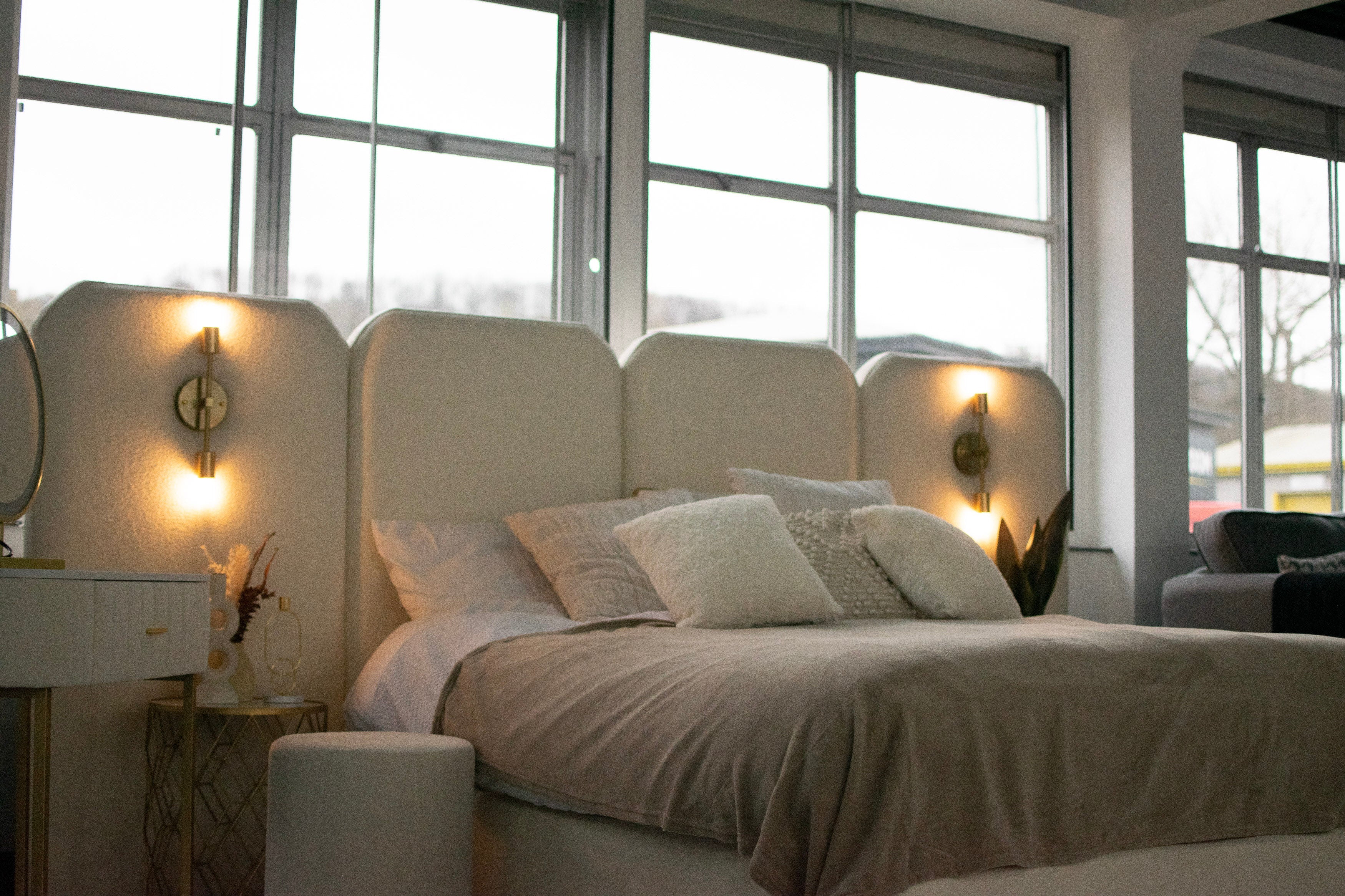 Molly Panelled Bed with Lights